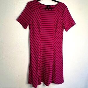 N Touch magenta/navy striped, short-sleeved dress. Sz PS. Preowned. Like new.